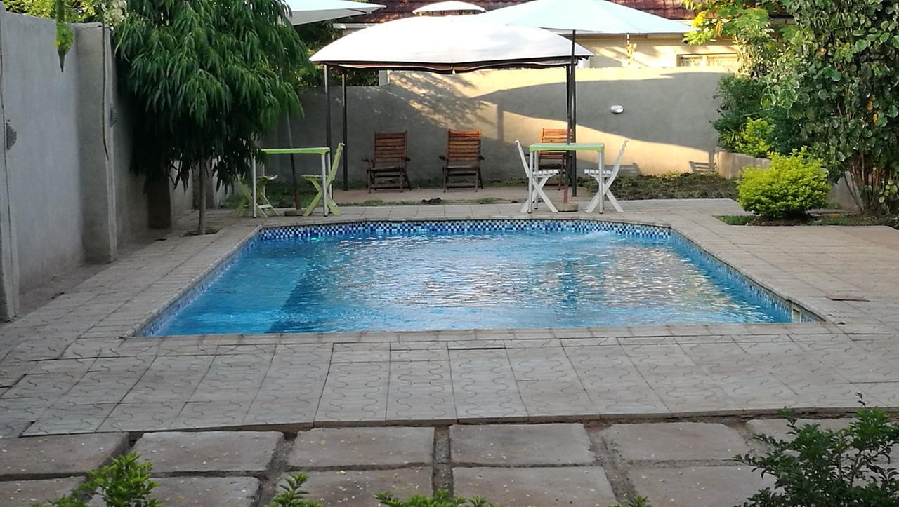 Lepatino Bed & Breakfast Ливингстон Экстерьер фото